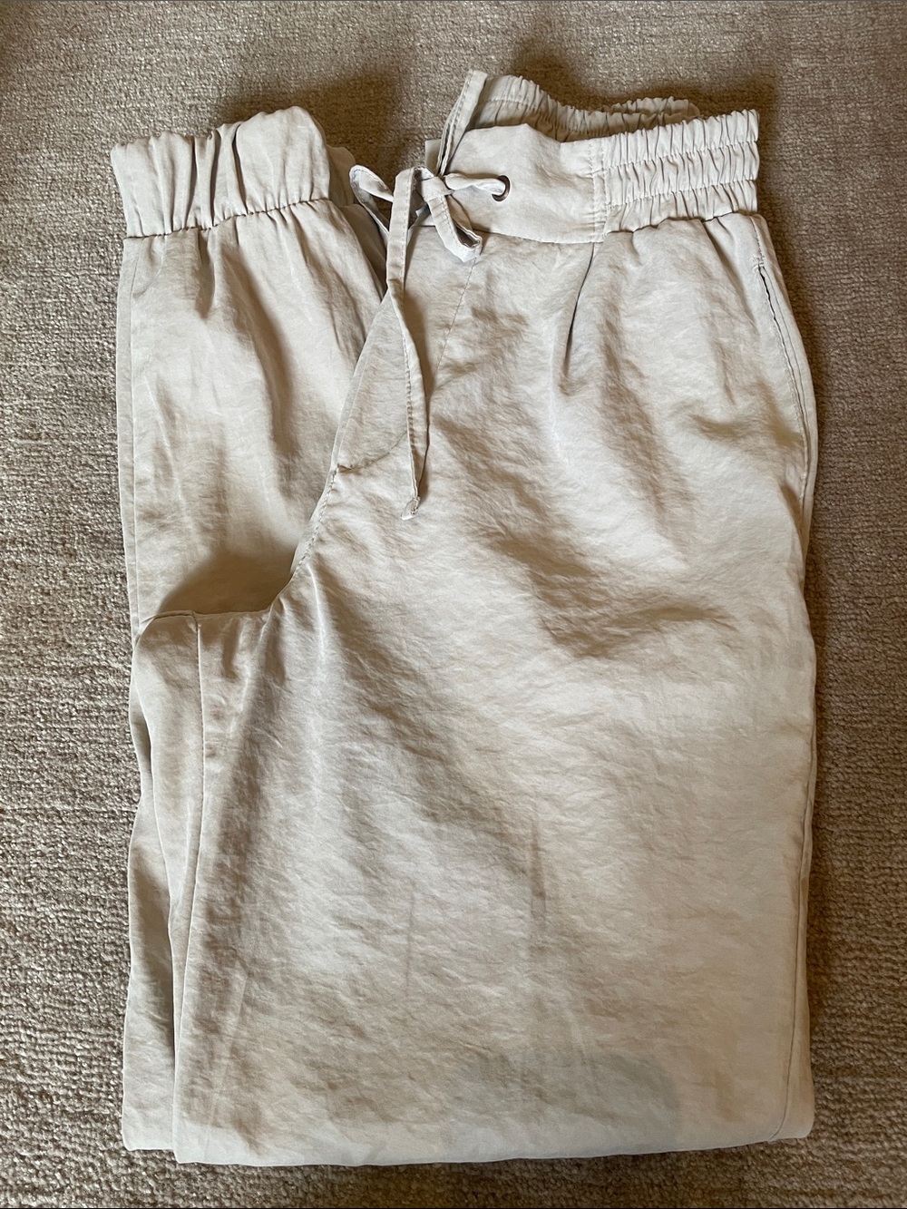 Women's Elastic-Waist Drawstring Joggers in Light Beige